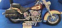 Franklin Mint 1986 Harley Davidson Heritage Softail Classic Bordeaux Red 1/10