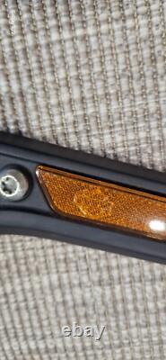 Ensemble de 2 garde bout support clignotant arriere harley davidson softail 2018
