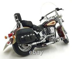 Franklin Mint 1/10 Scale FM171223A Harley Davidson Heritage Softail Classic